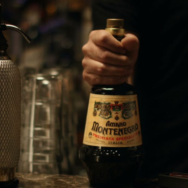 AMARO MONTENEGRO E IL GRUPPO ARMANDO TESTA RACCONTANO I VERI BARTENDER CON UN VIDEO CHE LANCIA IL CONTEST BE THE VERO BARTENDER – THE TALENT
