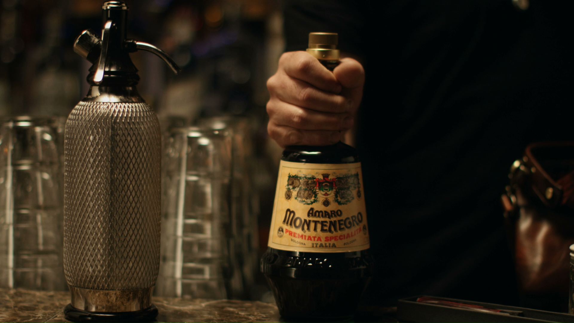 AMARO MONTENEGRO E IL GRUPPO ARMANDO TESTA RACCONTANO I VERI BARTENDER CON UN VIDEO CHE LANCIA IL CONTEST BE THE VERO BARTENDER – THE TALENT