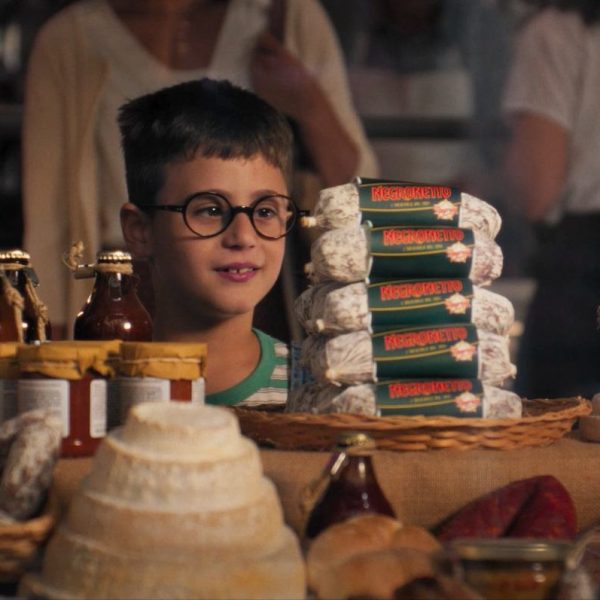 “La Tua Buona Stella” (Your Good Star): Negroni is back on tv with a new subject dedicated topancetta cubes; created by Armando Testa directed by Paolo Genovese.